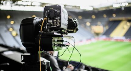 Kamera im Fussballstadion